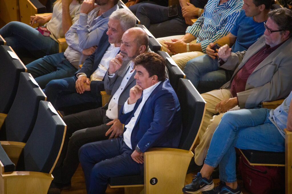 Espinoza Cristina Presidenta