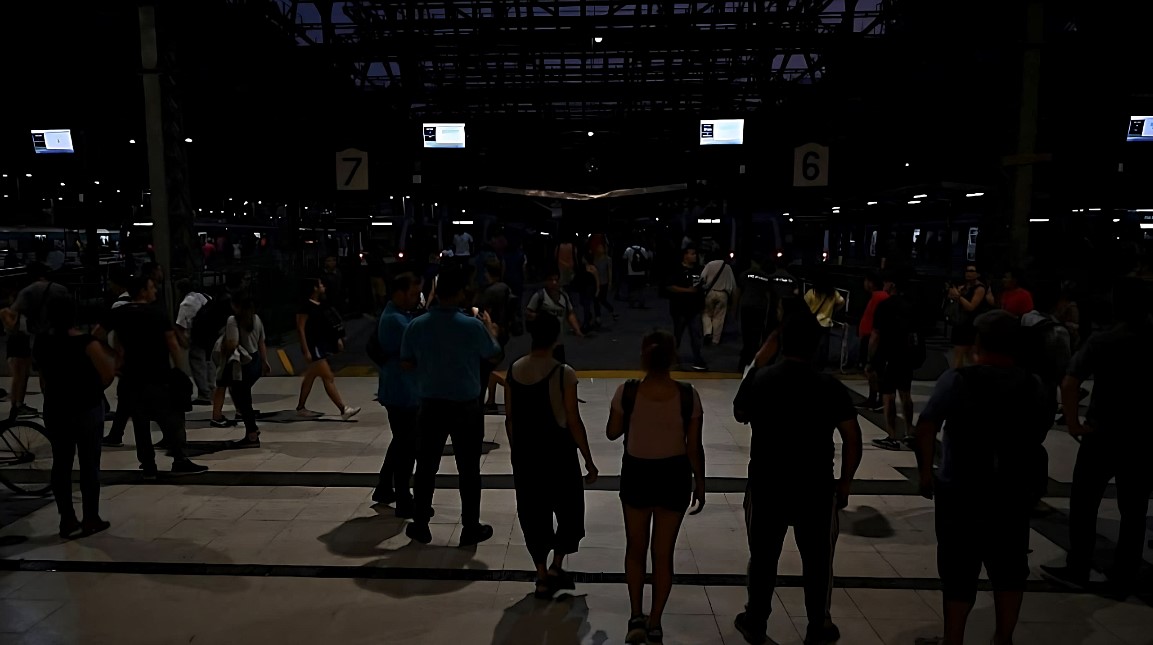 El día después del corte de luz masivo: ¿Hay riesgo de más apagones?