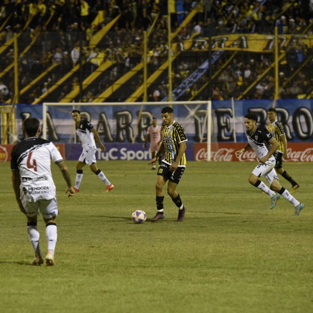 Almirante empató con Gimnasia de Mendoza y mantiene el invicto 