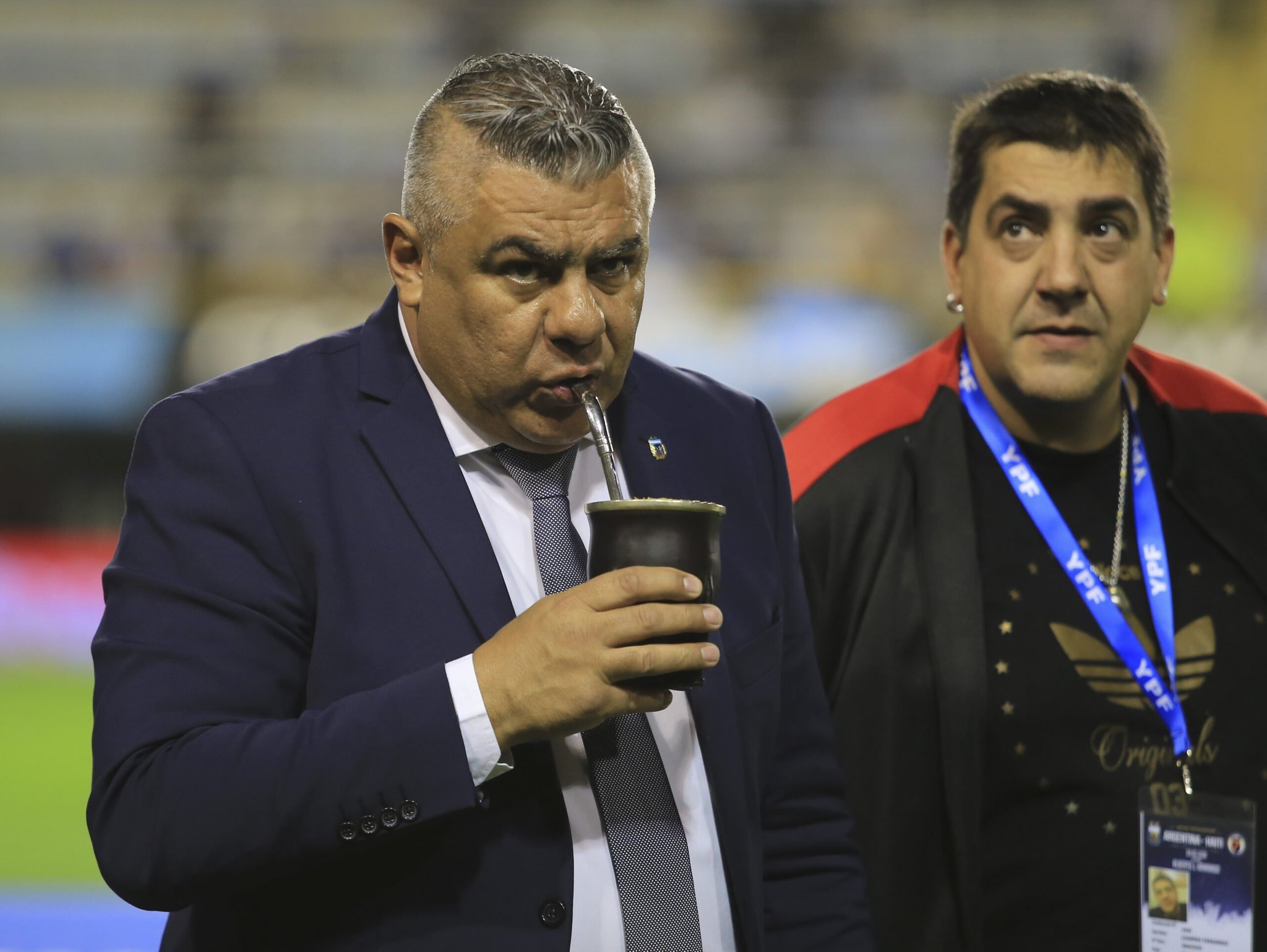 Acusan a miembro de Argentina Sub 20 de espionaje a rivales, pero la AFA lo desmiente: “Solo se confundió de vestuario”