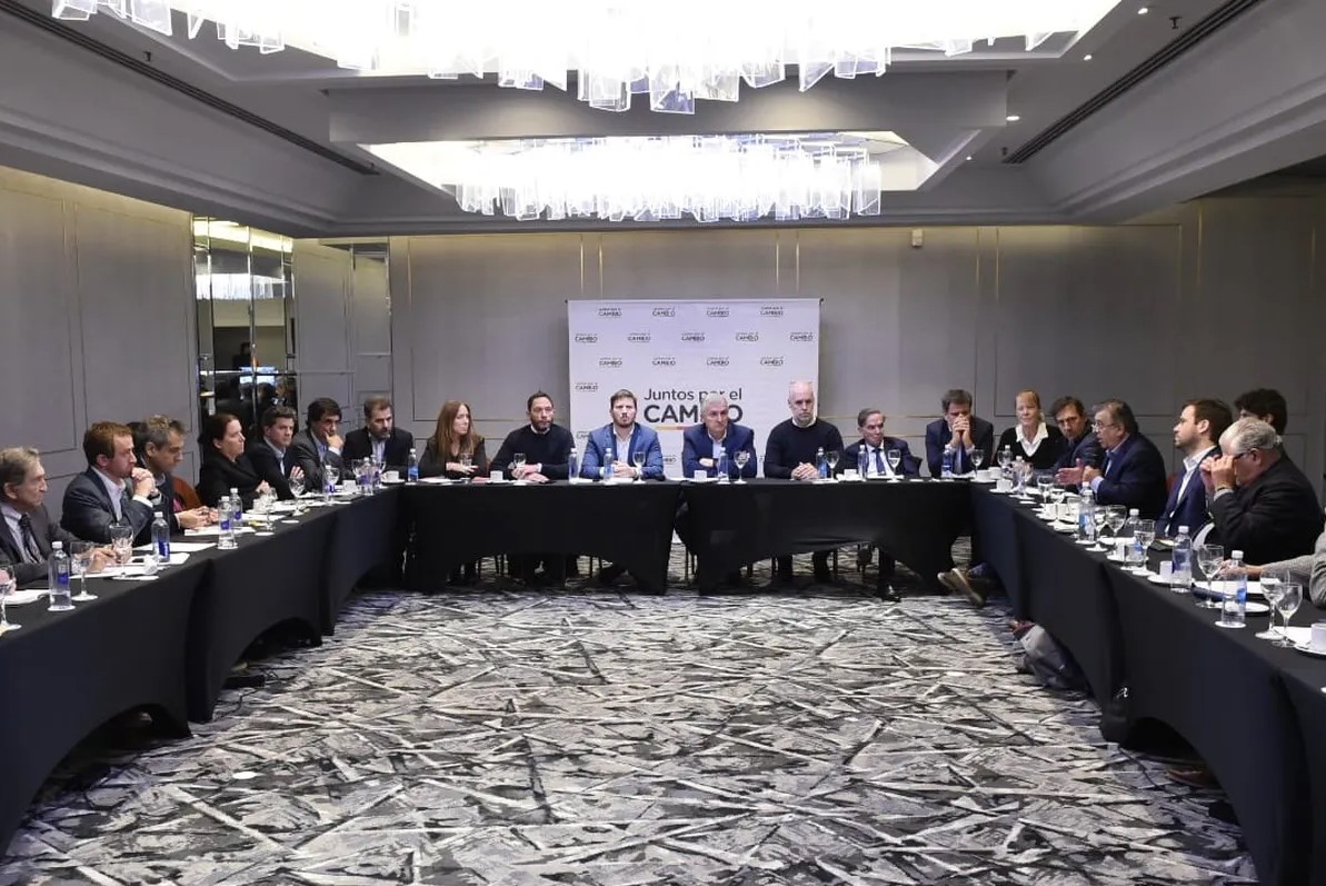 Discusiones en Juntos por el Cambio por el plan económico: Ni dolarización ni dinamita, pero tampoco “gradualismo”