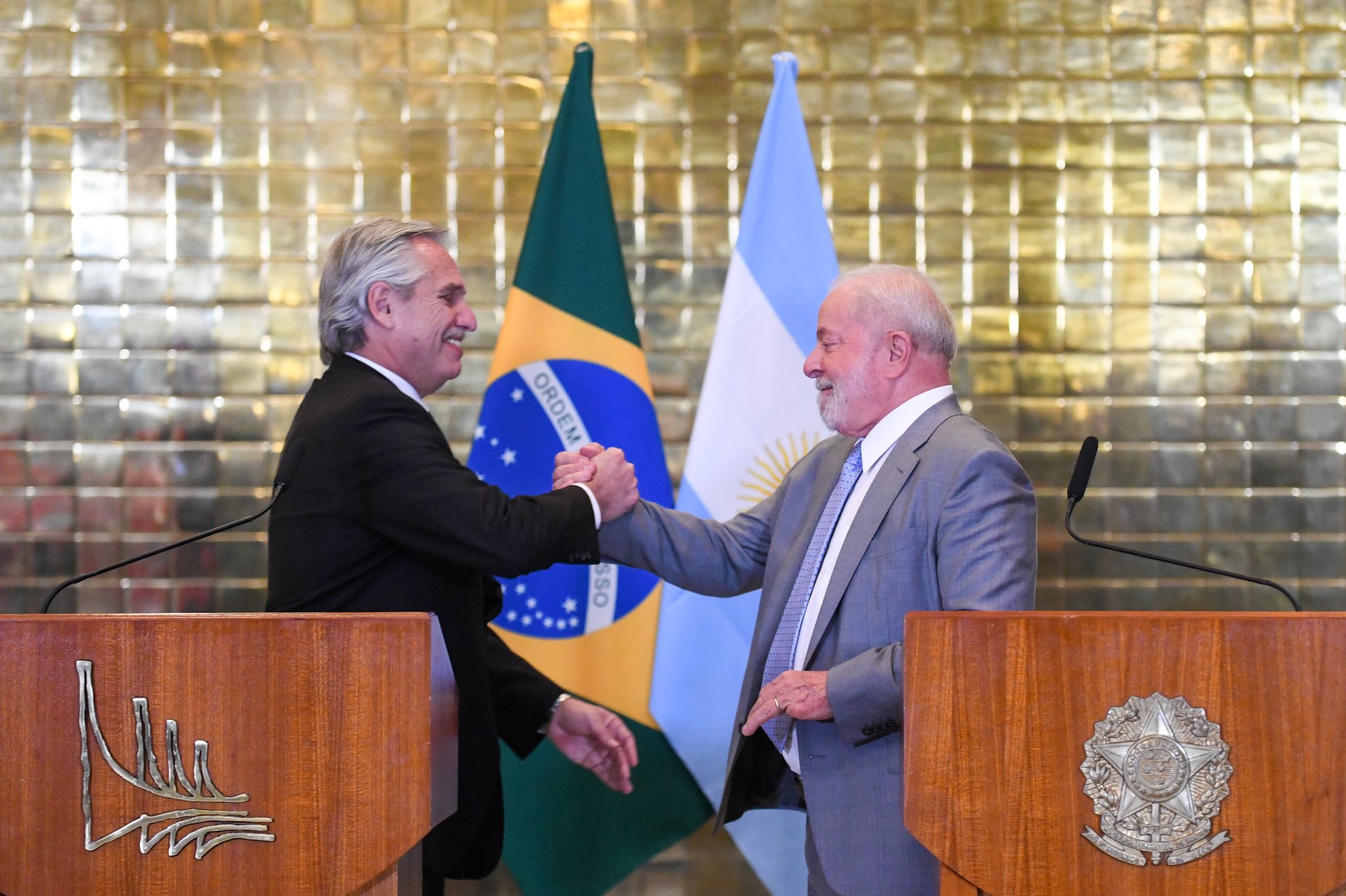 Junto a Alberto, Lula afirmó que Brasil intercederá ante el FMI “para sacar el cuchillo del cuello de la Argentina”