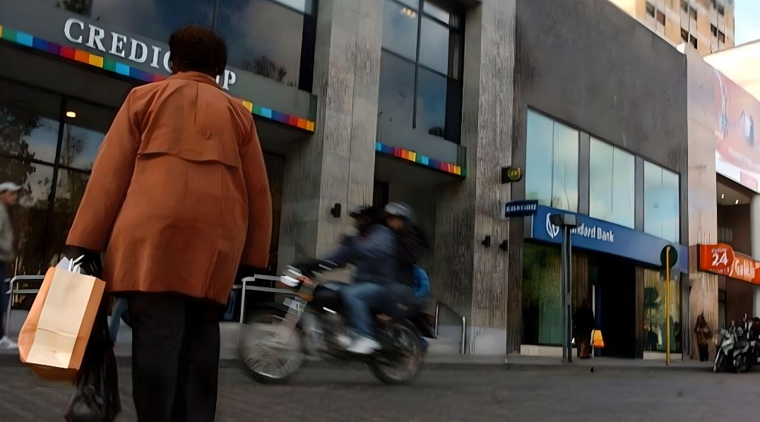 Capturan a “la Marcadora” y desbaratan su banda experta en salideras bancarias tras operativos en el conurbano