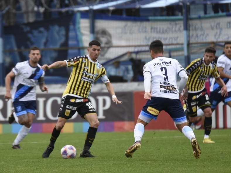 Almirante Brown visita a Patronato con el debut de Gustavo “Chavo” Pinto como DT