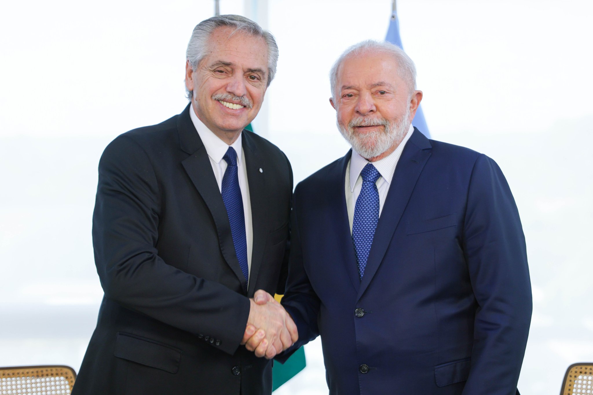 Alberto Fernández y Lula, juntos en Brasil: “Cuando uno tiene problemas pide ayuda a los amigos que siempre están”