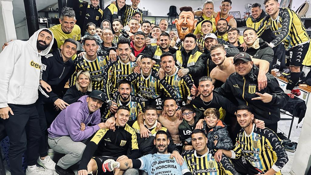 Ganó Almirante Brown 1 a 0 a Alvarado y sigue siendo líder de su zona