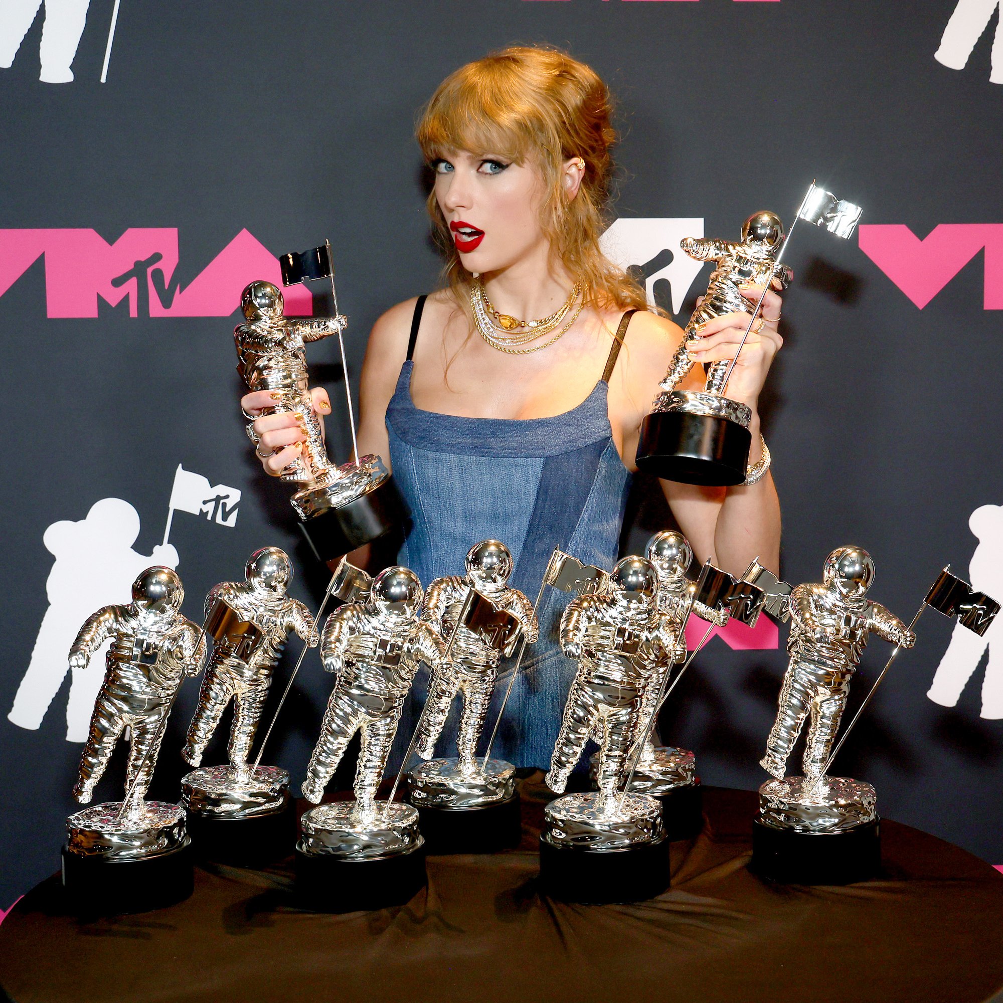 Las mujeres dominaron el escenario de los VMAs 2023