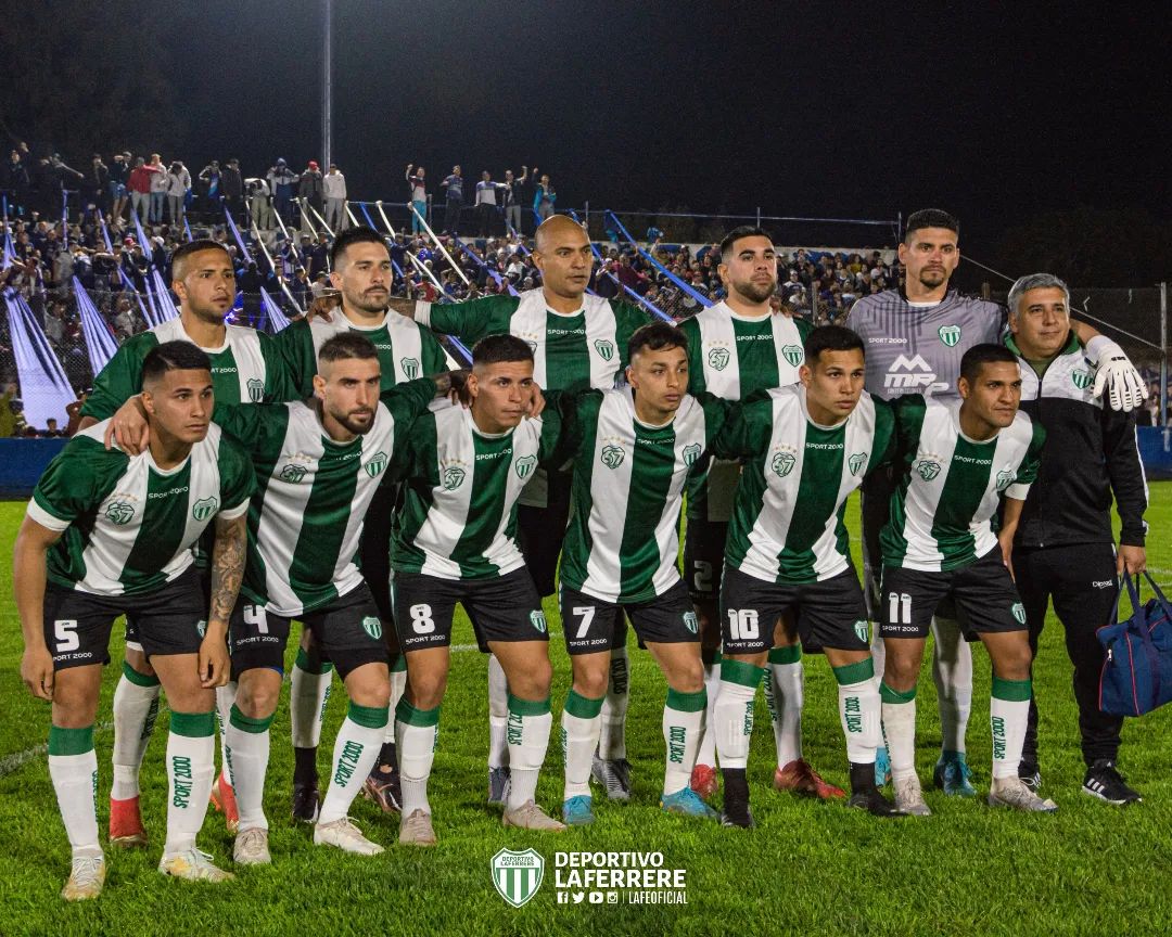 Laferrere venció 3-1 a San Martín de Burzaco y se acerca al ascenso