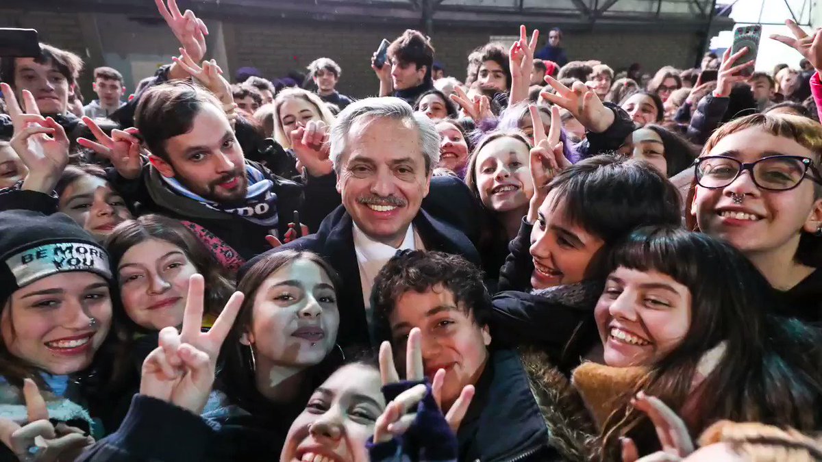 Alberto Fernández: “Sin educación pública, nuestra Patria va a quedar postergada”