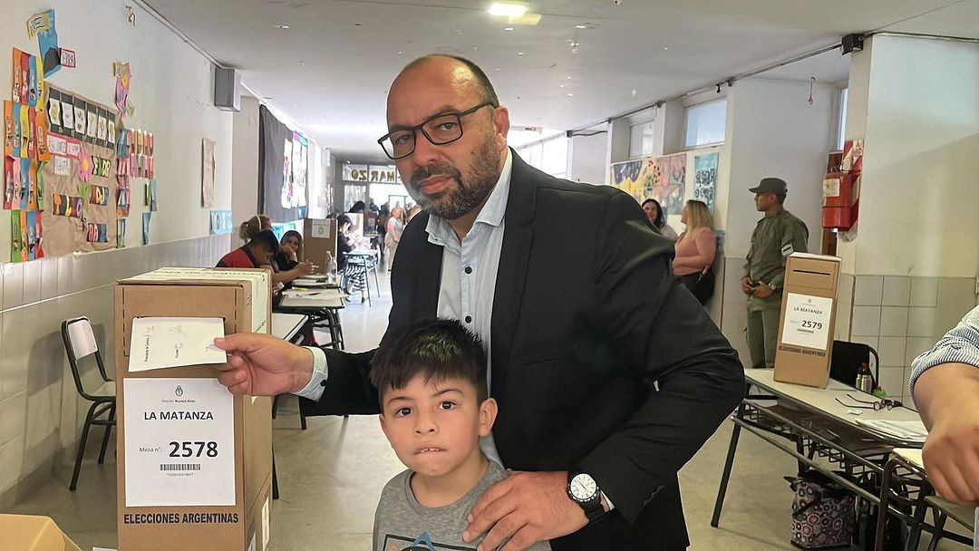 Ya votó Lalo Creus en La Matanza: “estamos ante una oportunidad que esperamos desde el año 99”