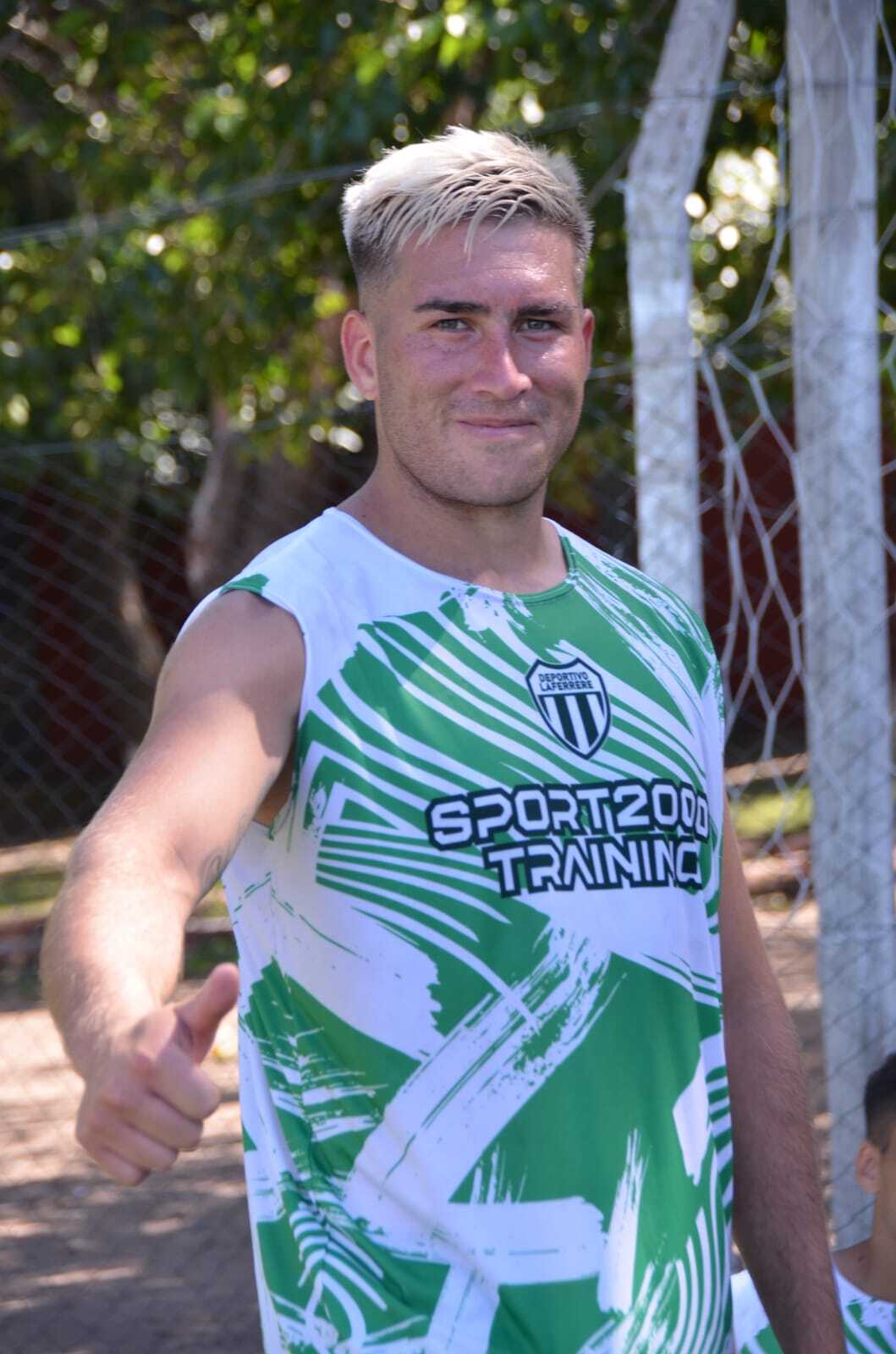 Laferrere jerarquizó el mediocampo: Alan Vega se sumó al equipo