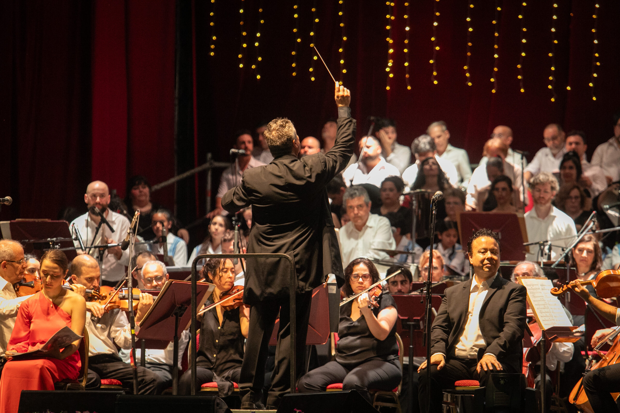 30 mil vecinas y vecinos disfrutaron del emblemático Concierto a Cielo Abierto