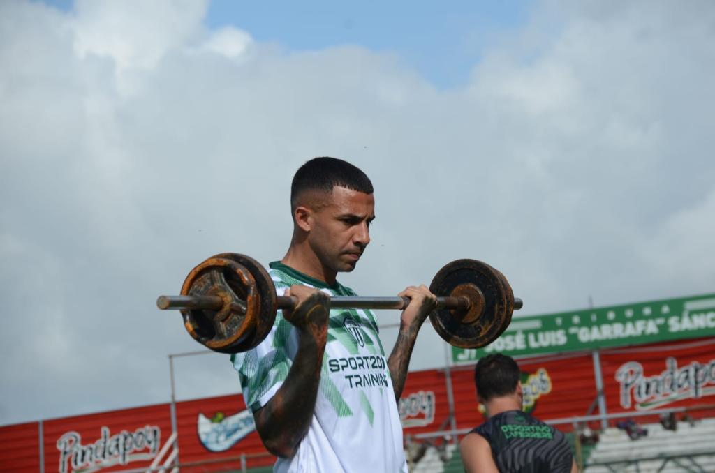 Fernando Arebalo jugador Laferrere