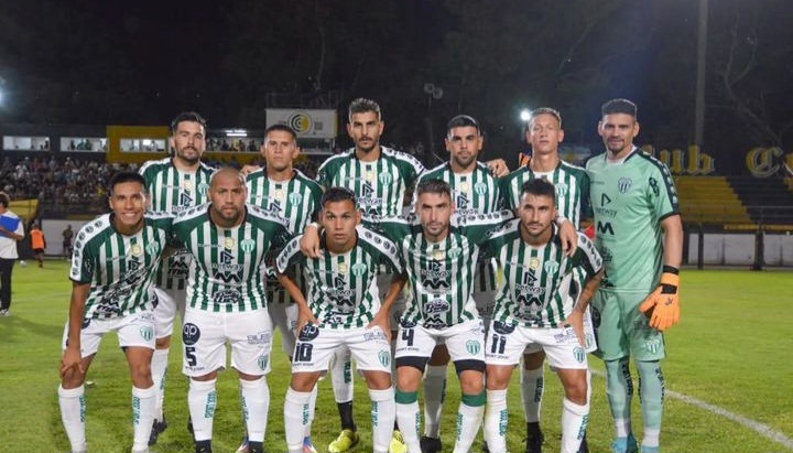 Comunicaciones goleó 4-1 al Deportivo Laferrere 