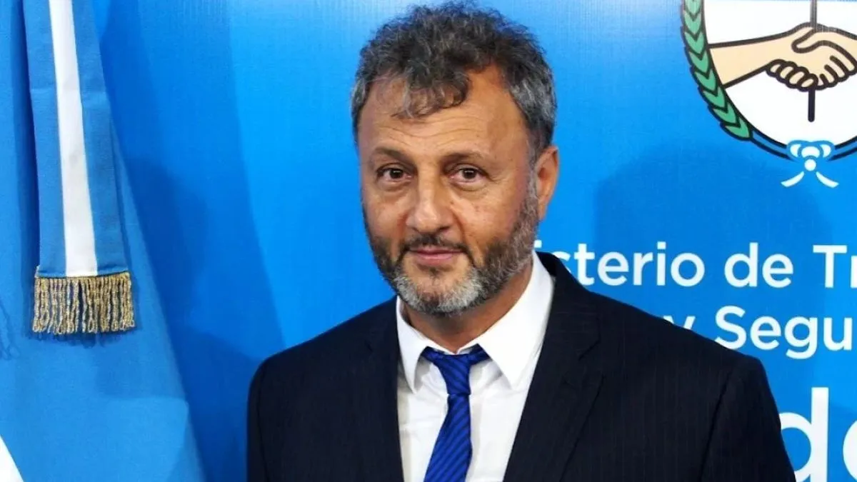 Milei despidió al Secretario de Trabajo tras la polémica por los sueldos del Gabinete