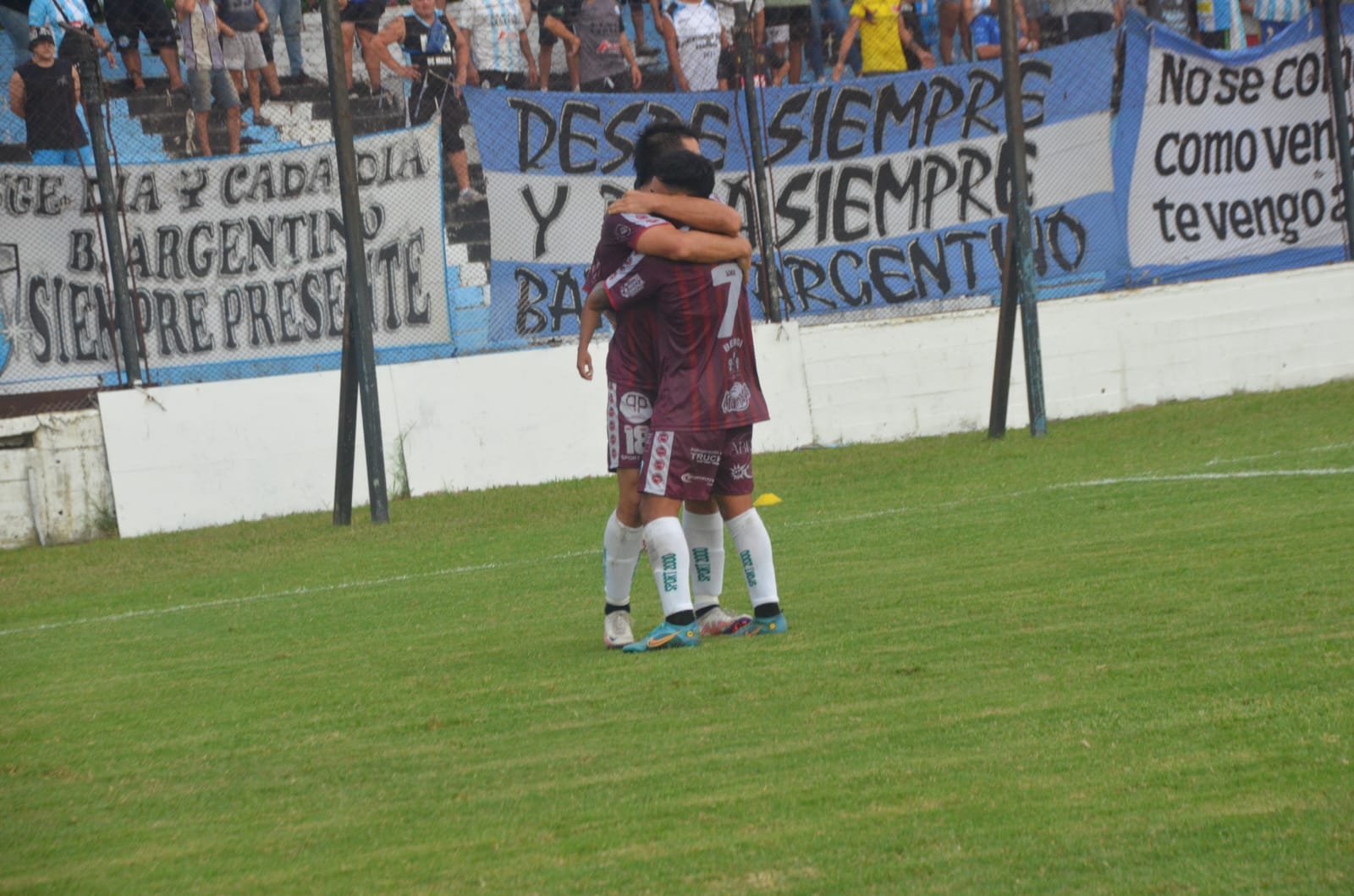 Agónico empate de Laferrere contra Argentino de Merlo