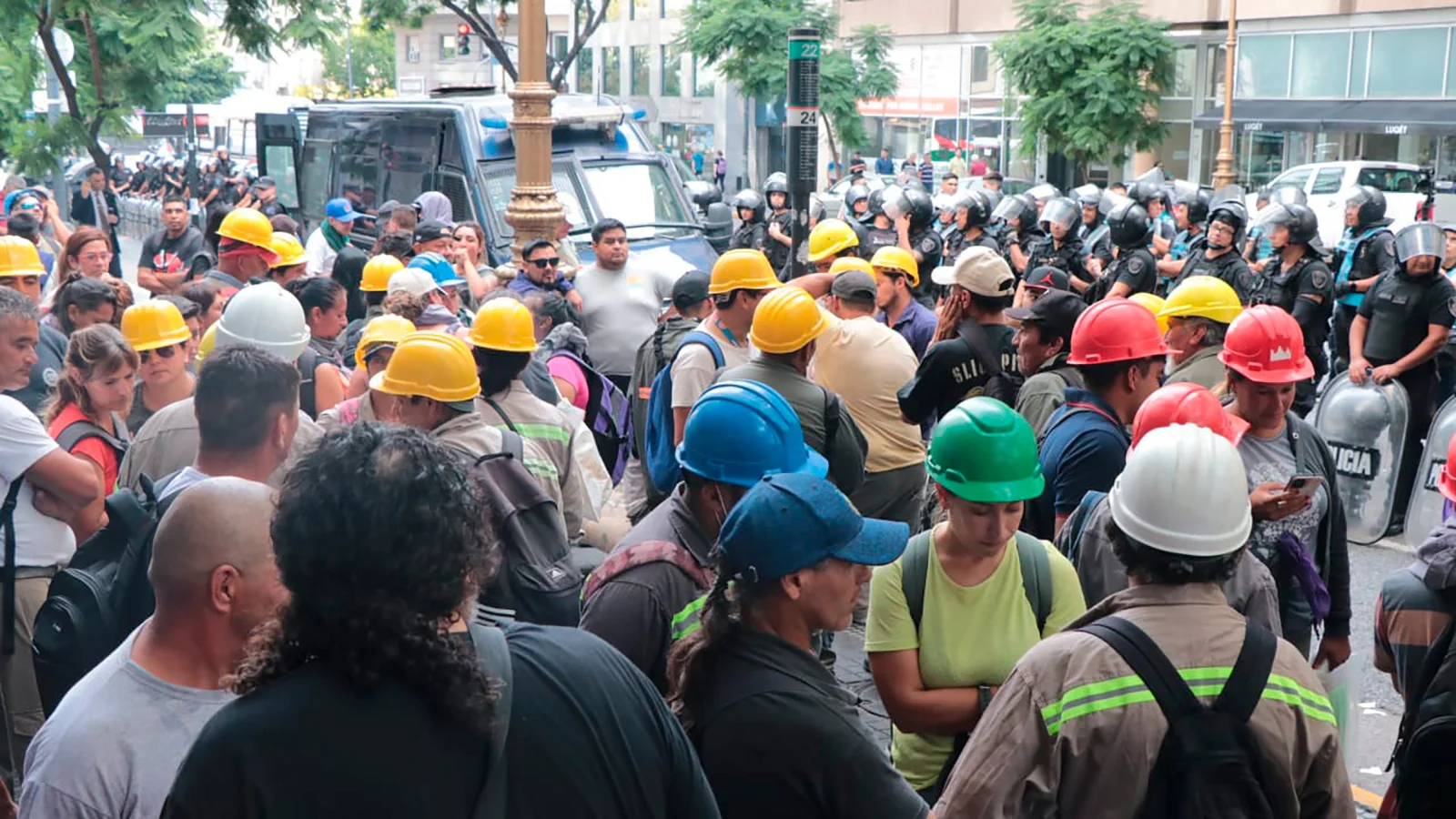 Trabajadores viales denunciaron el desfinanciamiento de Vialidad Nacional y alertaron por los riesgos de conducir en rutas sin mantenimiento