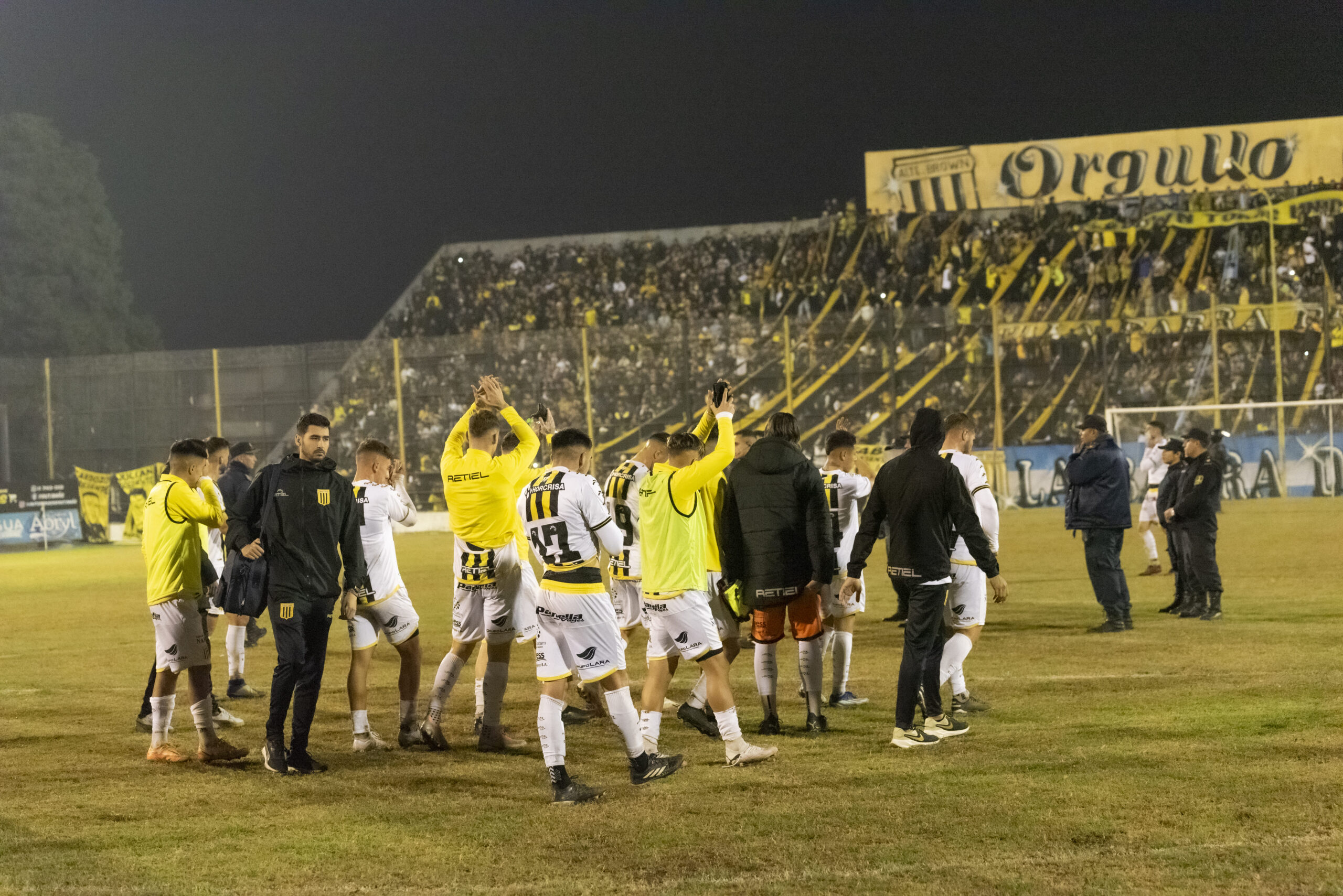 Derrota de Almirante Brown ante Deportivo Madryn
