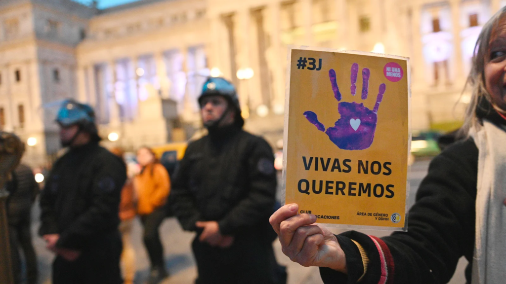 Ni Una Menos masiva marcha Congreso