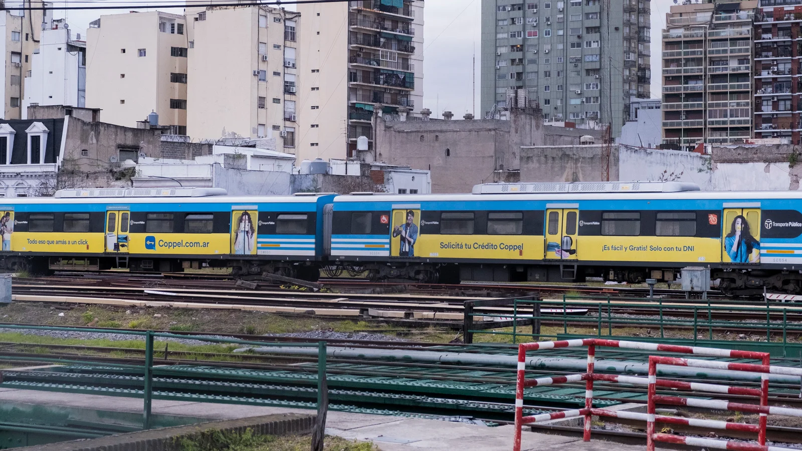 El Gobierno decretó la emergencia ferroviaria y dio atribuciones a Caputo