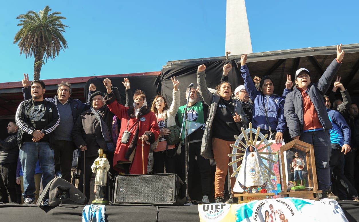 San Cayetano : Movilización y acto multitudinario para decir basta al hambre de Milei