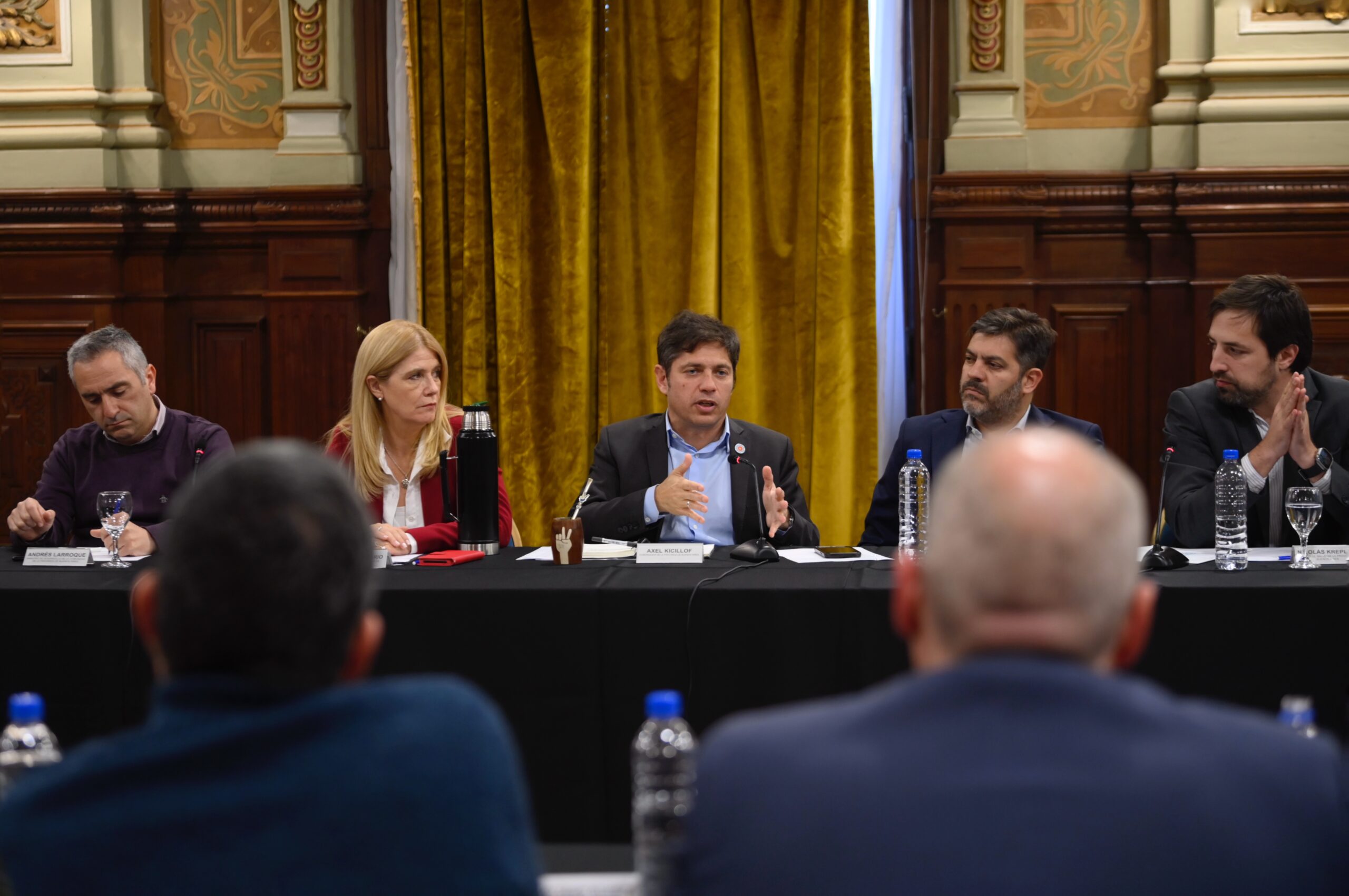Kicillof se reunió con el Foro de Intendentes Radicales