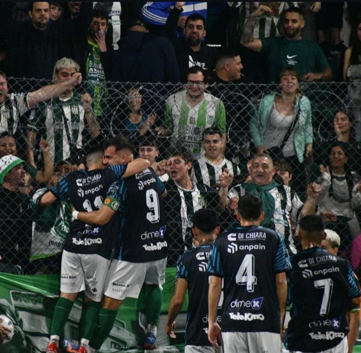Excursionistas goleó 4-0 Deportivo Laferrere