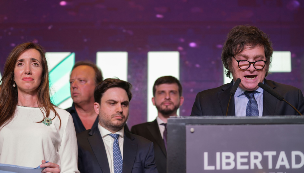 Libertad Avanza consolida sin alianzas