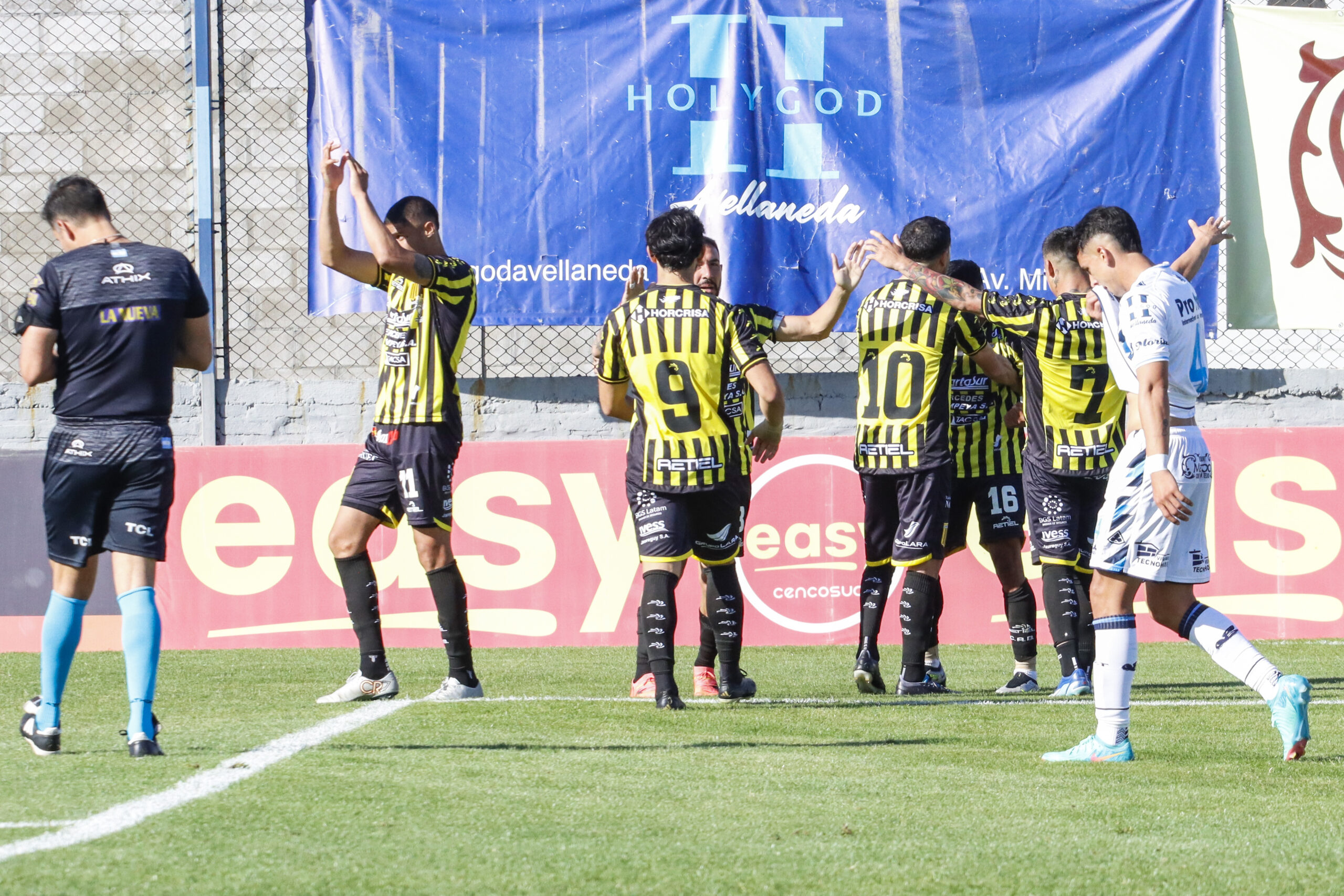 Almirante ya salvado enfrenta a Atlético Rafaela