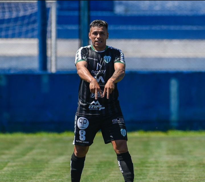 Deportivo Laferrere victoria Cañuelas salvó
