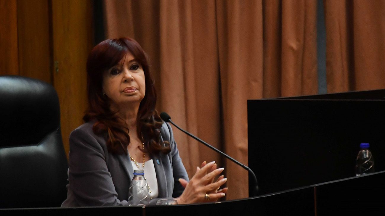 Cristina Kirchner: Confirmaron la condena a seis años de prisión y la inhabilitación perpetua para ejercer cargos públicos