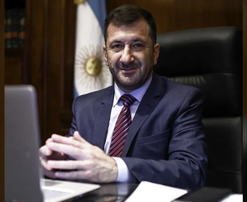 La Justicia confirmó que los domicilios de las empresas de Kueider son falsos y su socio sigue desaparecido