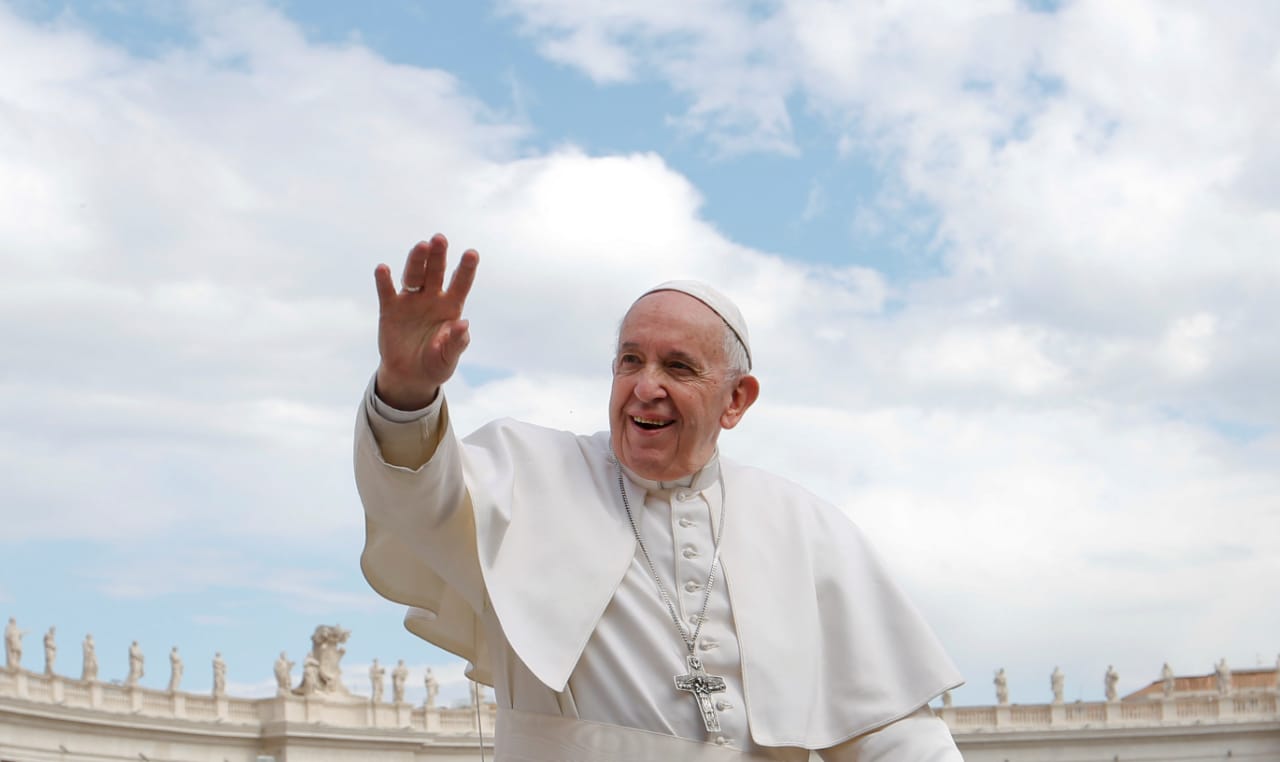 La Matanza despide al querido Papa Francisco y honra su legado de humildad, justicia social y compromiso con los más vulnerables.