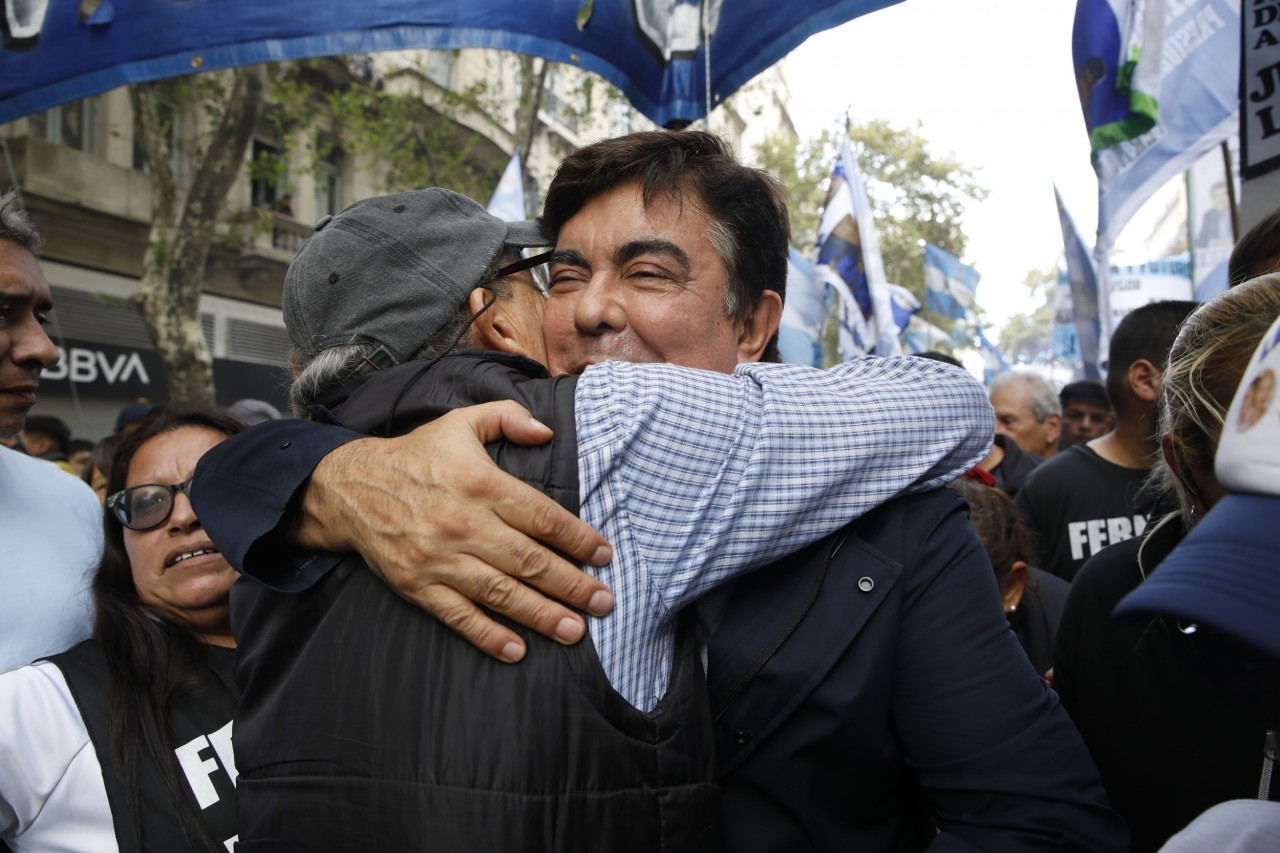 Fernando Espinoza: “Nadie nos va a robar los sueños de los jubilados, de los jóvenes, ni de los trabajadores”.