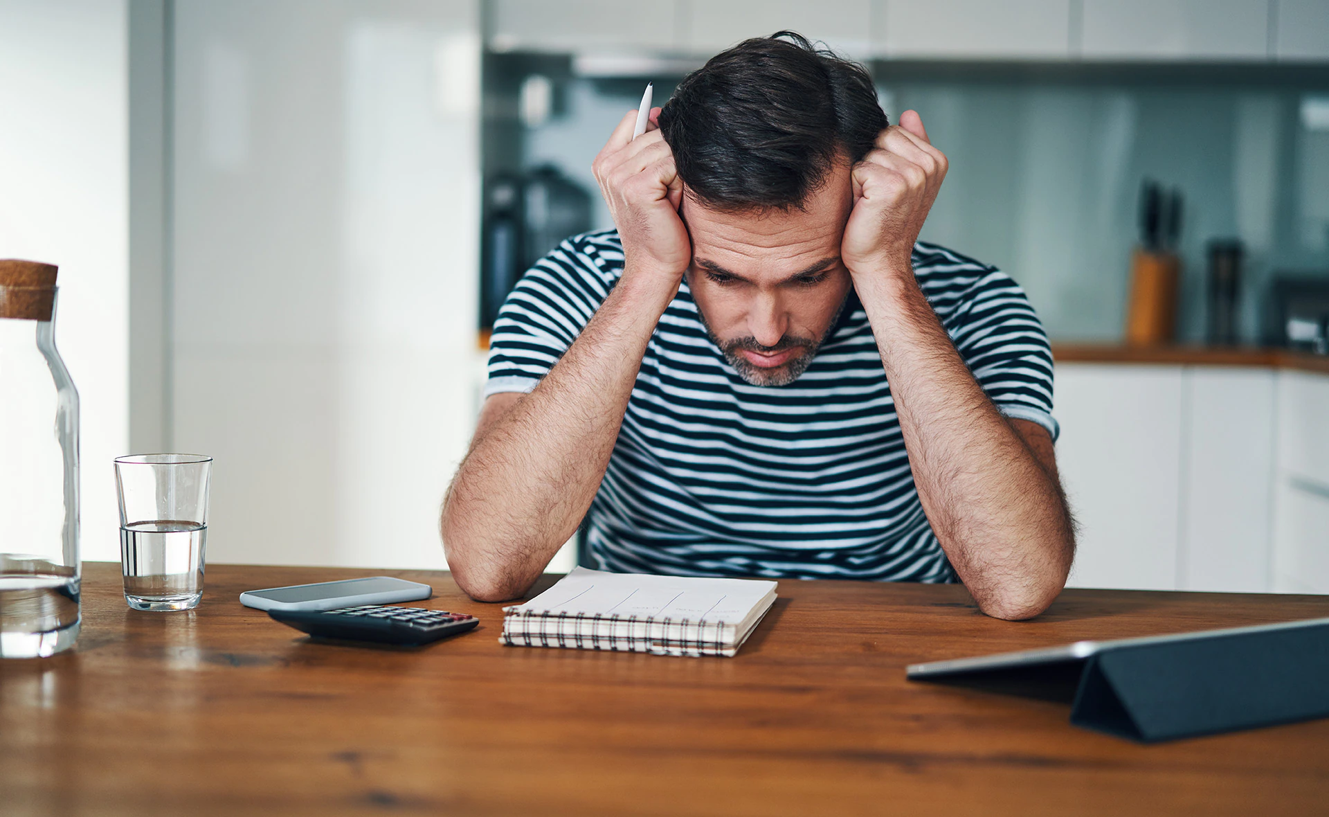 Salud mental en jóvenes: ¿Cómo los afecta la crisis económica?