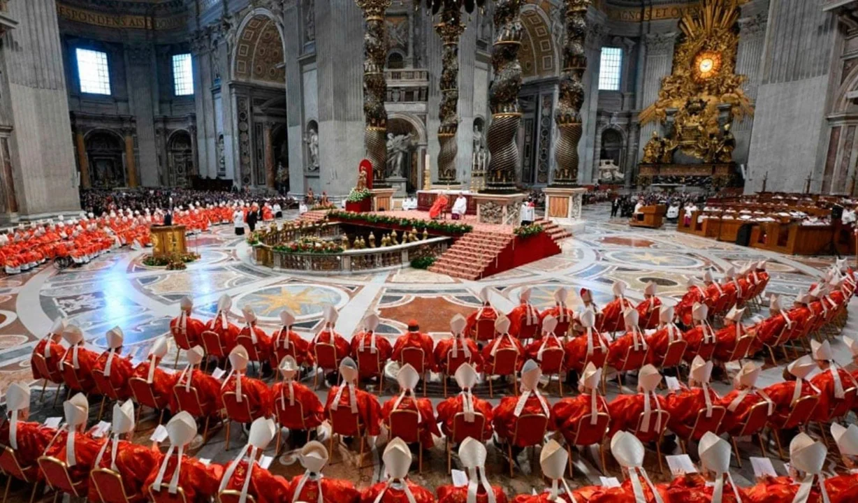 Comenzó el Cónclave: ¿Quién será el nuevo papa?​