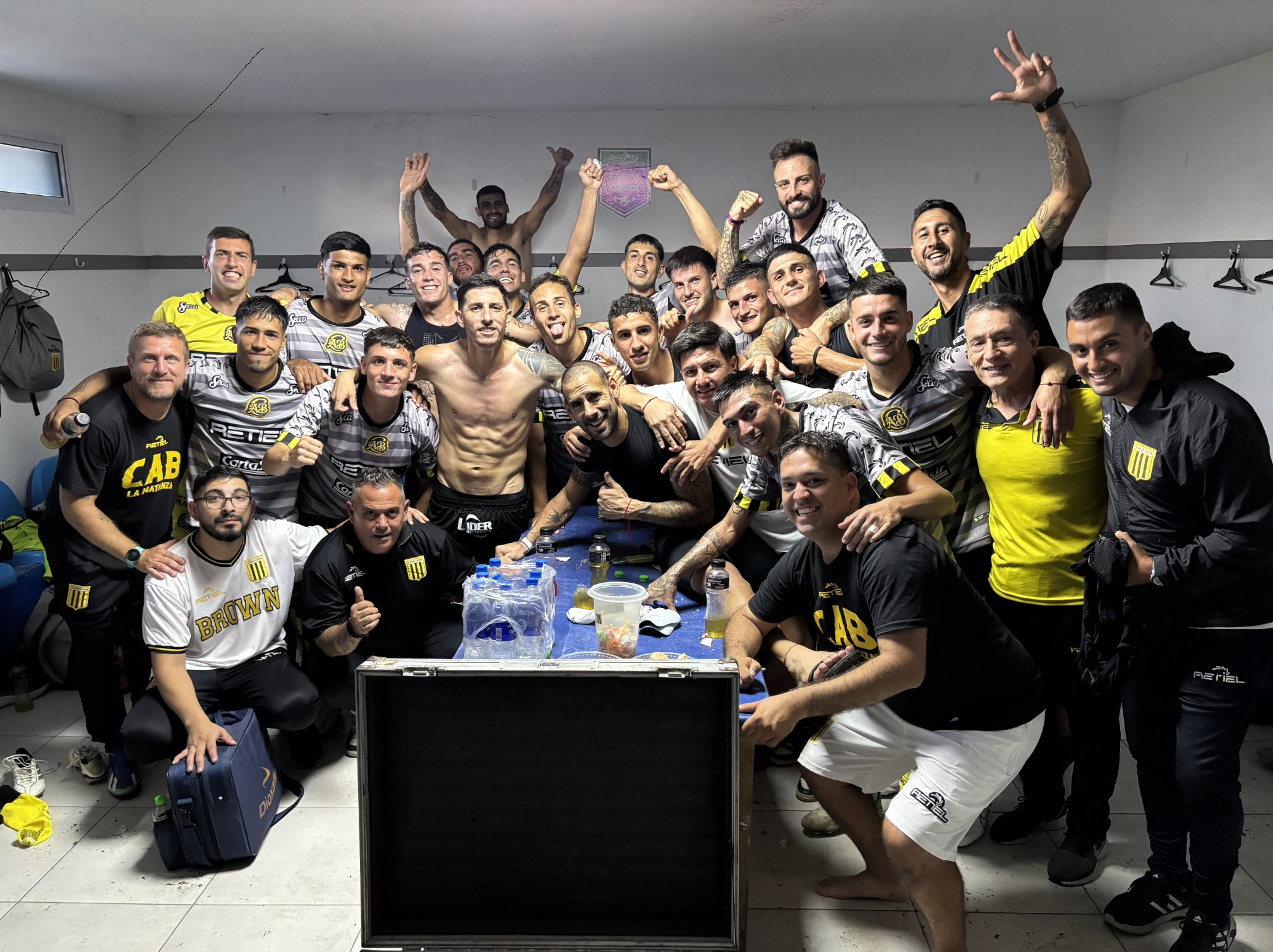 Victoria de Almirante Brown ante San Telmo