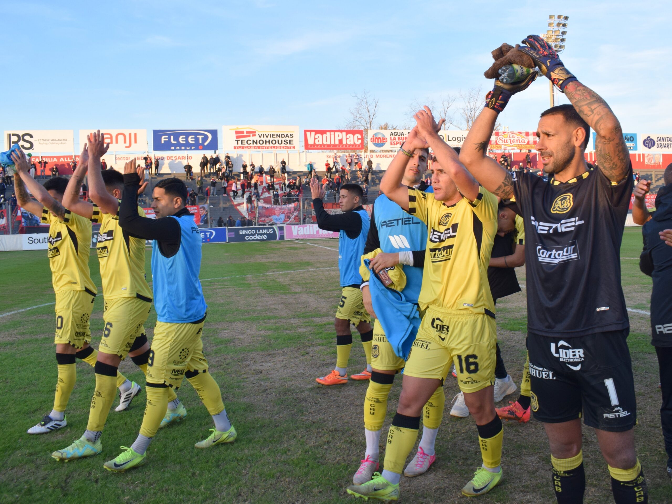 Almirante busca seguir sumando ante Defensores de Belgrano