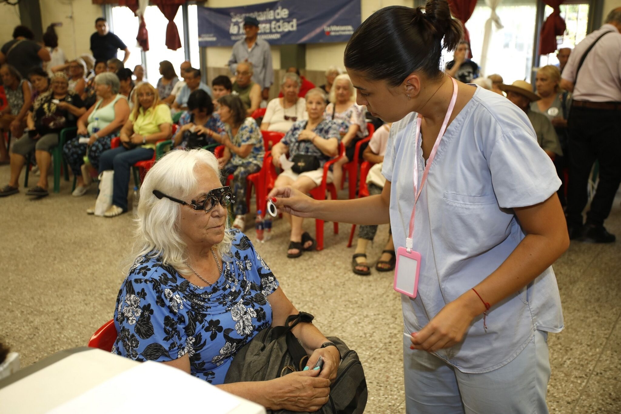 El Centro de Comerciantes de San Justo acompaña la campaña para que jubilados accedan a anteojos gratuitos