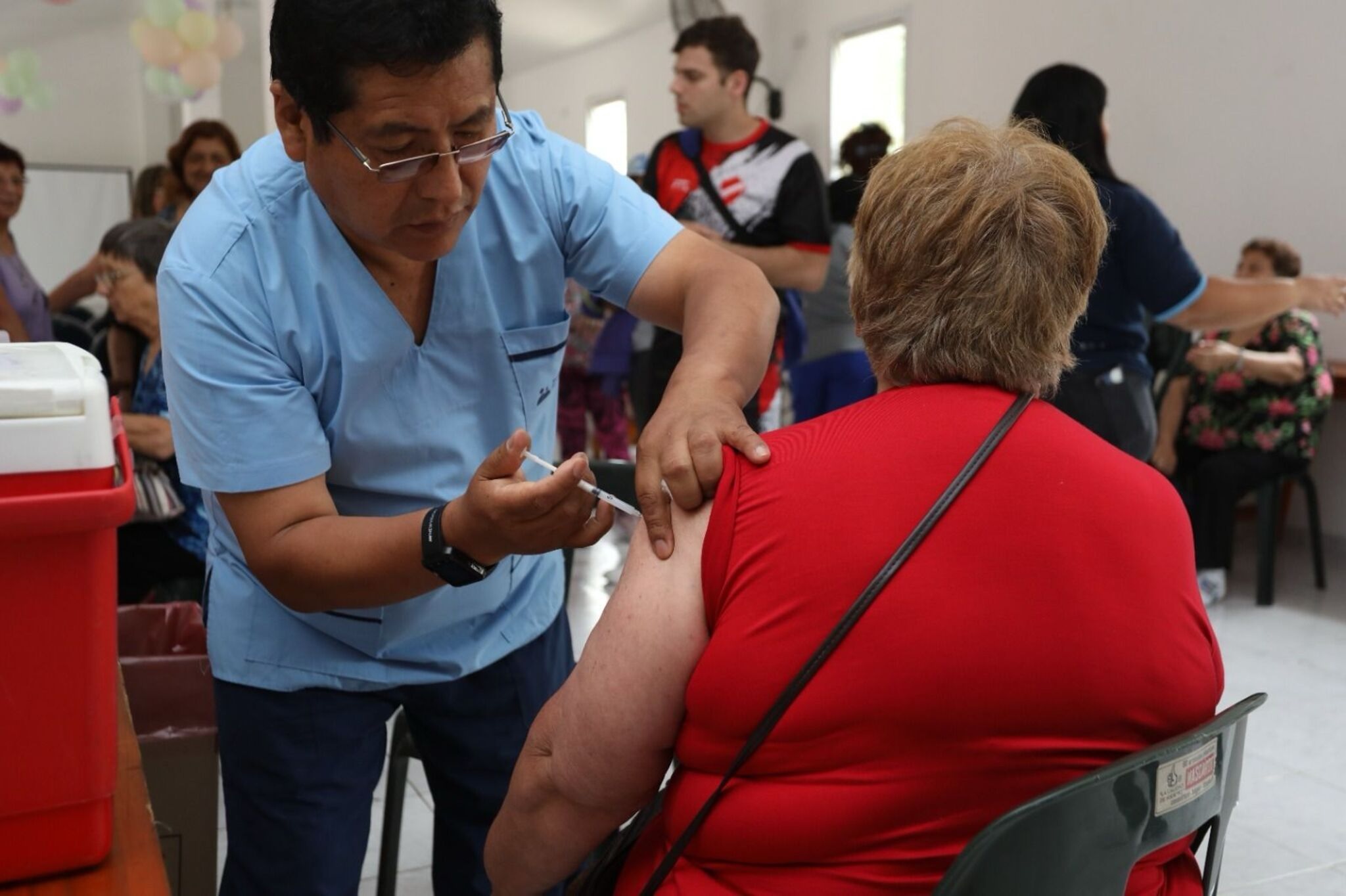 Salud Pública lanza operativo de vacunación en locales comerciales de San Justo