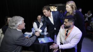 Fernando Espinoza: “La Matanza es la Capital industrial del país, y el 7 de septiembre será la esperanza de una nueva Argentina”.