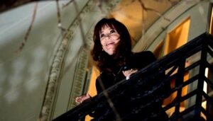 Cristina Kirchner cuestionó la asistencia financiera de Estados Unidos y el apoyo de Trump a Milei