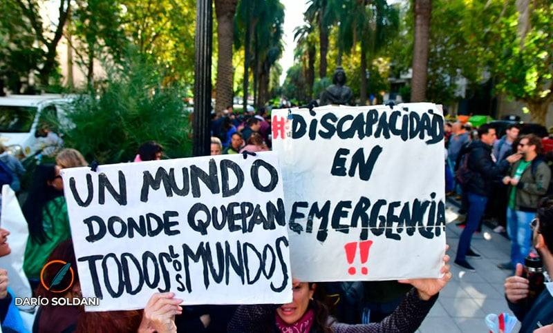 Discapacidad: un supuesto “aumento” que incumple la Ley de Emergencia y genera rechazo