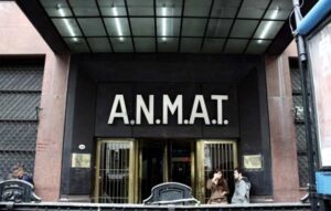 ANMAT prohibió la venta de una golosina y varios productos “keto” por irregularidades sanitarias