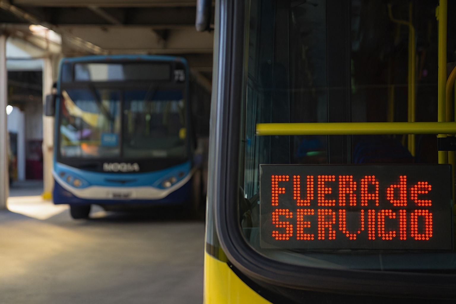 Las empresas de colectivos del AMBA advierten que pagarán salarios de noviembre en tramos y el aguinaldo en seis cuotas