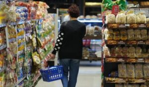 La inflación de octubre fue del 2.3% y acumula 31.3% en el último año, según INDEC