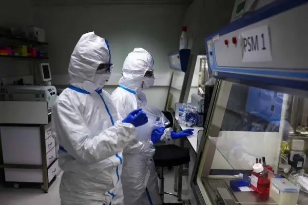 Alarma en Europa por un brote inusual de gripe A H3N2 y alertas en Argentina por su posible llegada