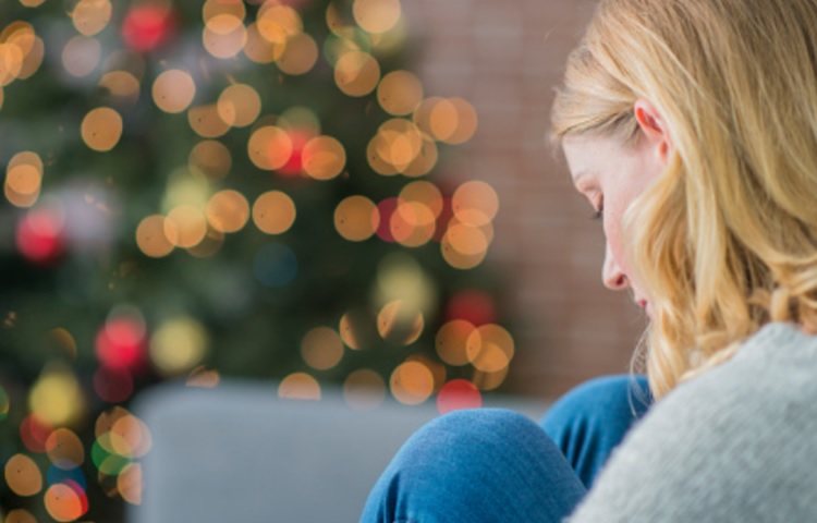 Cómo atravesar las fiestas cuando el duelo está presente: claves para transitar un tiempo sensible