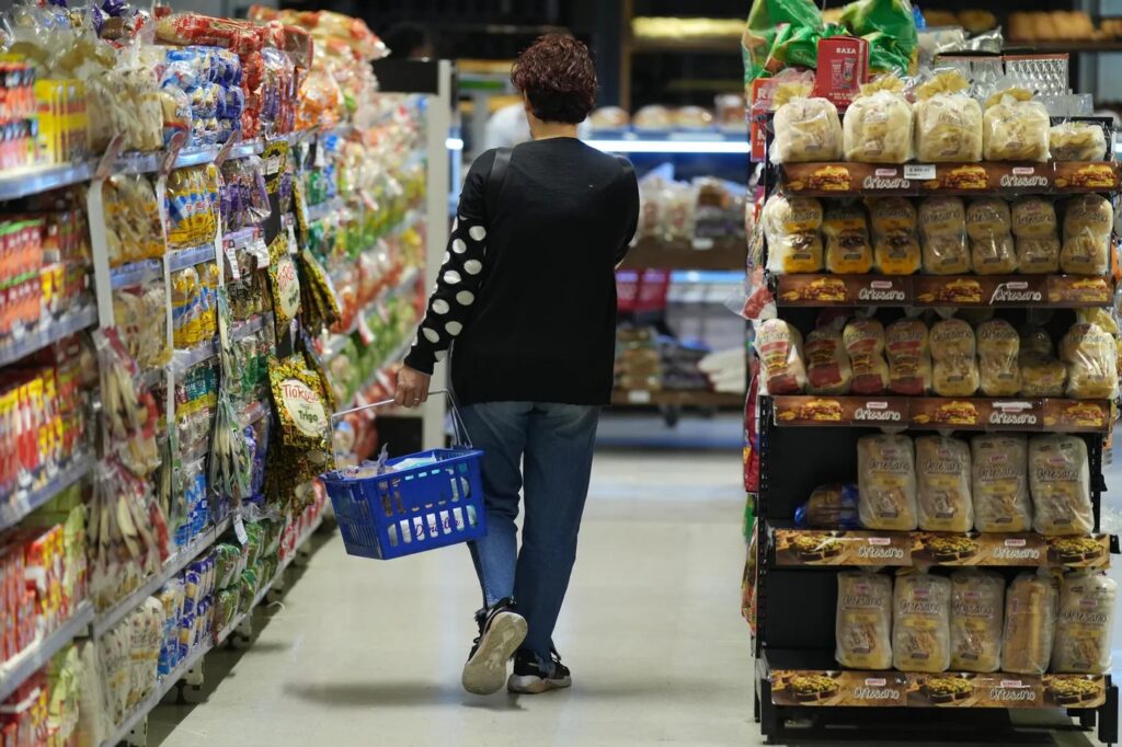 La inflación volvió a acelerarse en noviembre y creció 2.5% según el INDEC
