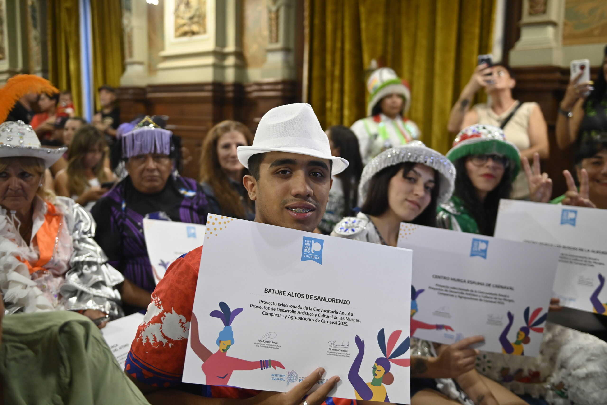 La Provincia reconoció a agrupaciones carnavaleras, de murgas y comparsas